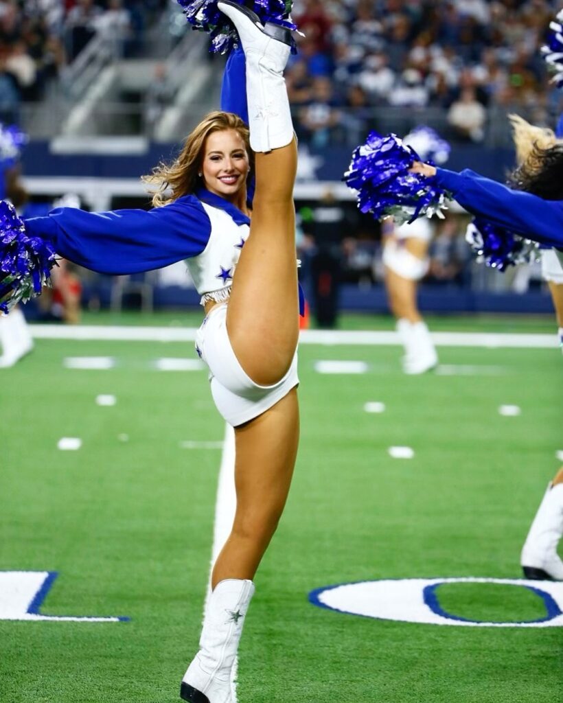 Dallas Cowboys Cheerleader Shows Off her Flexibility!