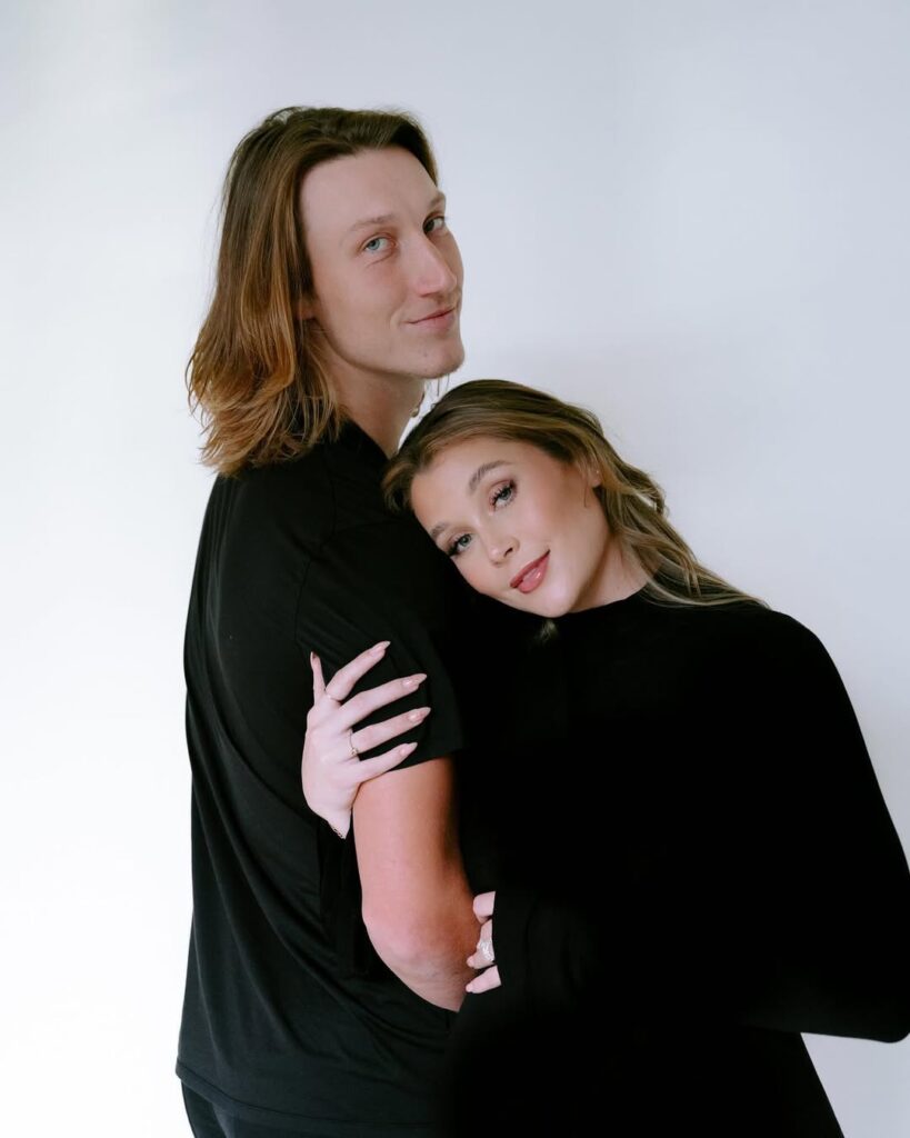 Trevor Lawrence’s Wife’s Pregnancy Pics Amidst Injury!